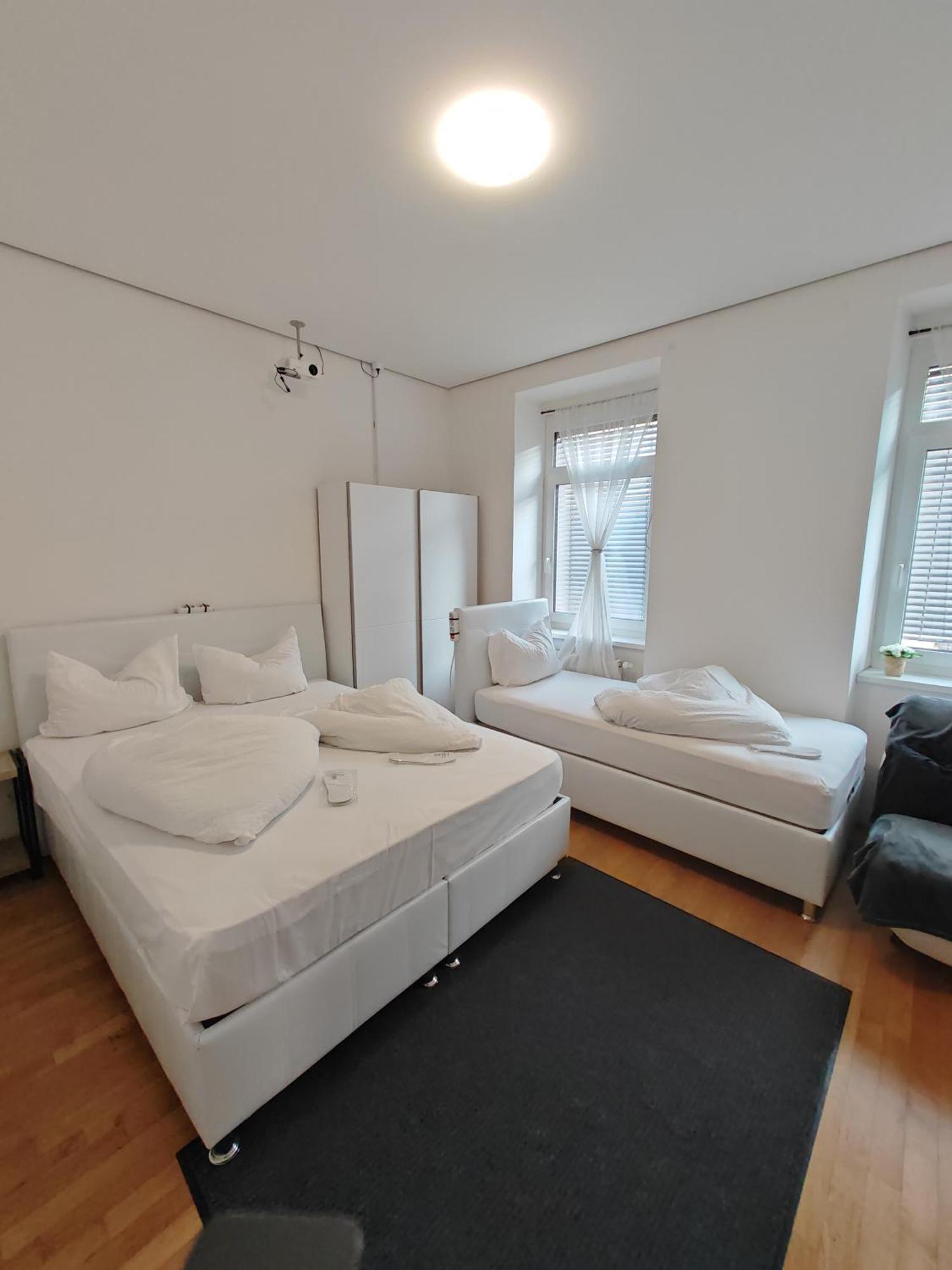 Abai Apartments 1140 Only Www-On-Line-Check-In & Selfservice Wenen Buitenkant foto